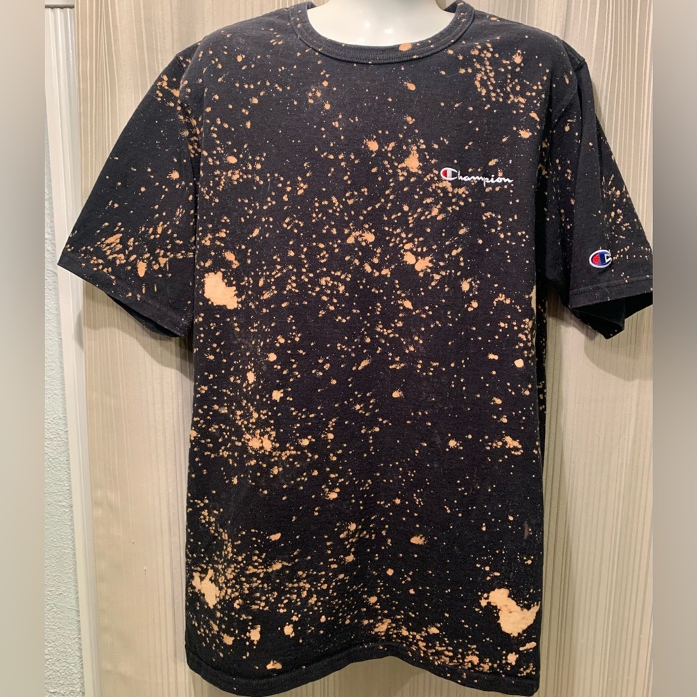 Champion Black T-Shirt With Stylish Bleach Splatter. Men’s Size M